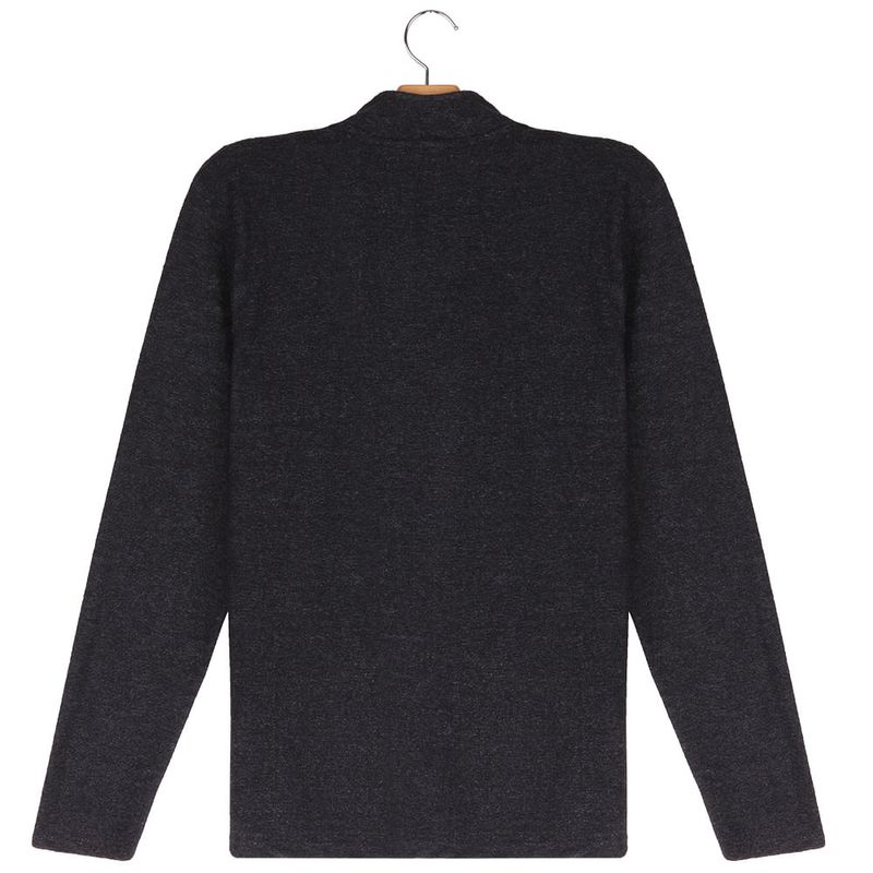 Camiseta-Adriano---Preto
