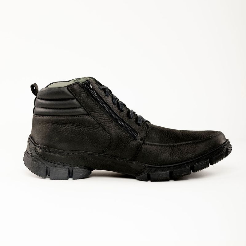 Bota-Tracker---Preto